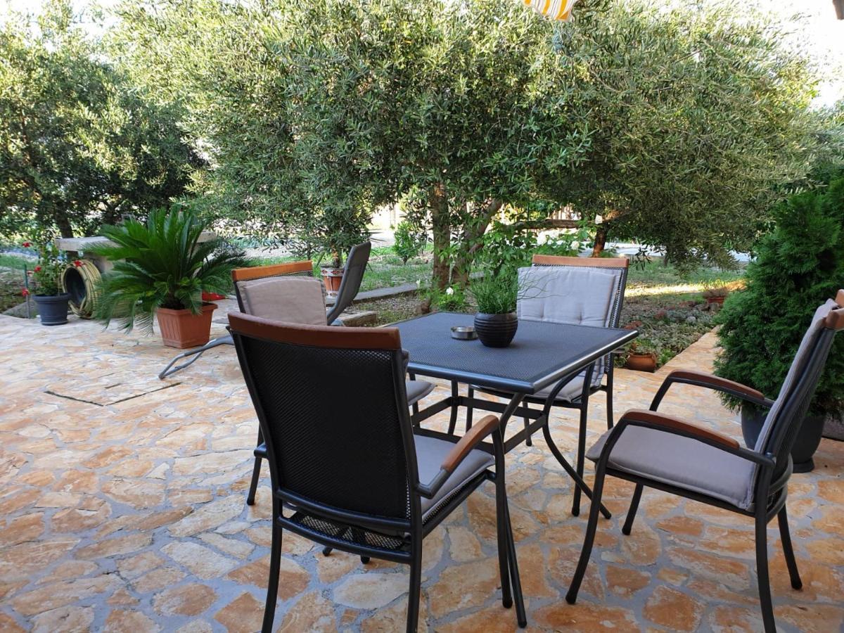 Apartment Mira Trogir Exterior foto