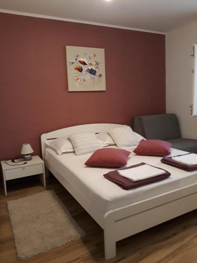 Apartment Mira Trogir Exterior foto