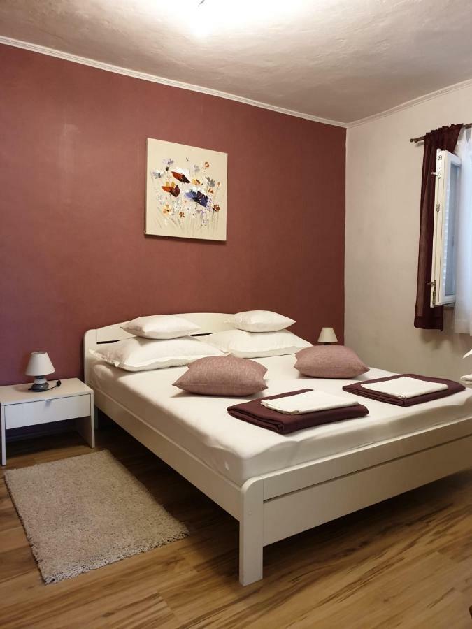 Apartment Mira Trogir Exterior foto